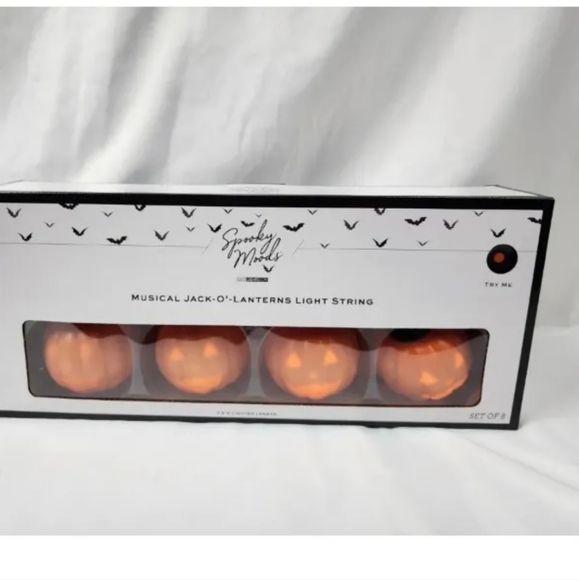 Spooky moods set of 8 string light pumpkins - Picture 4 of 5